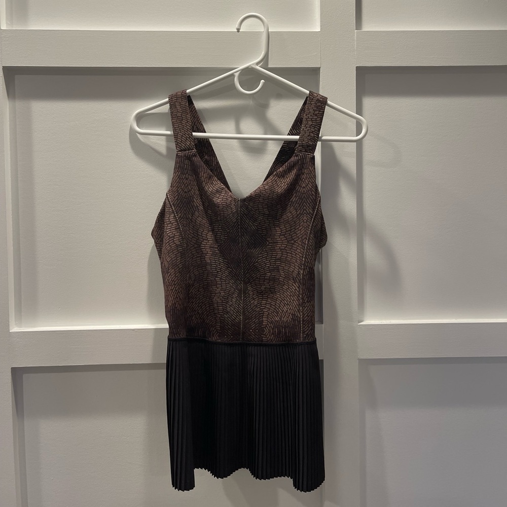 Lululemon tank top - size 10!